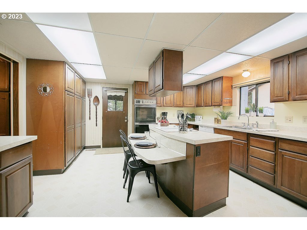 3232 Laurel Road Longview, WA 98632 - Photo 9 of 38 Gallery Image 9