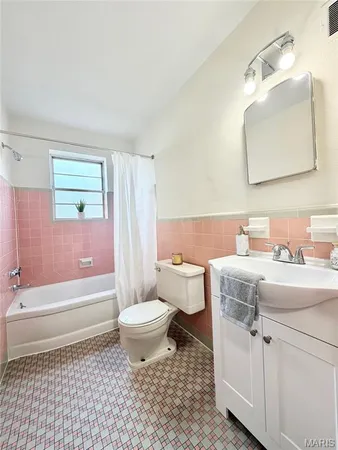 $995 | 7176 Jamieson Avenue, Unit 1E, St. Louis, MO 63109