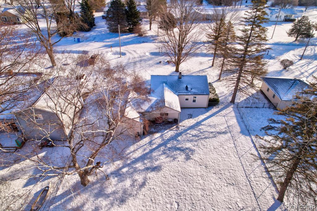 5465 Johnson Road Flushing, MI 48433 - Photo 48 of 52 Gallery Image 48