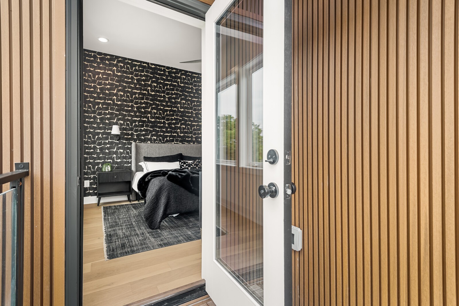 6104 Cowden Avenue, Unit A Nashville, TN 37209 - Photo 24 of 40 a bathroom with a bathtub
