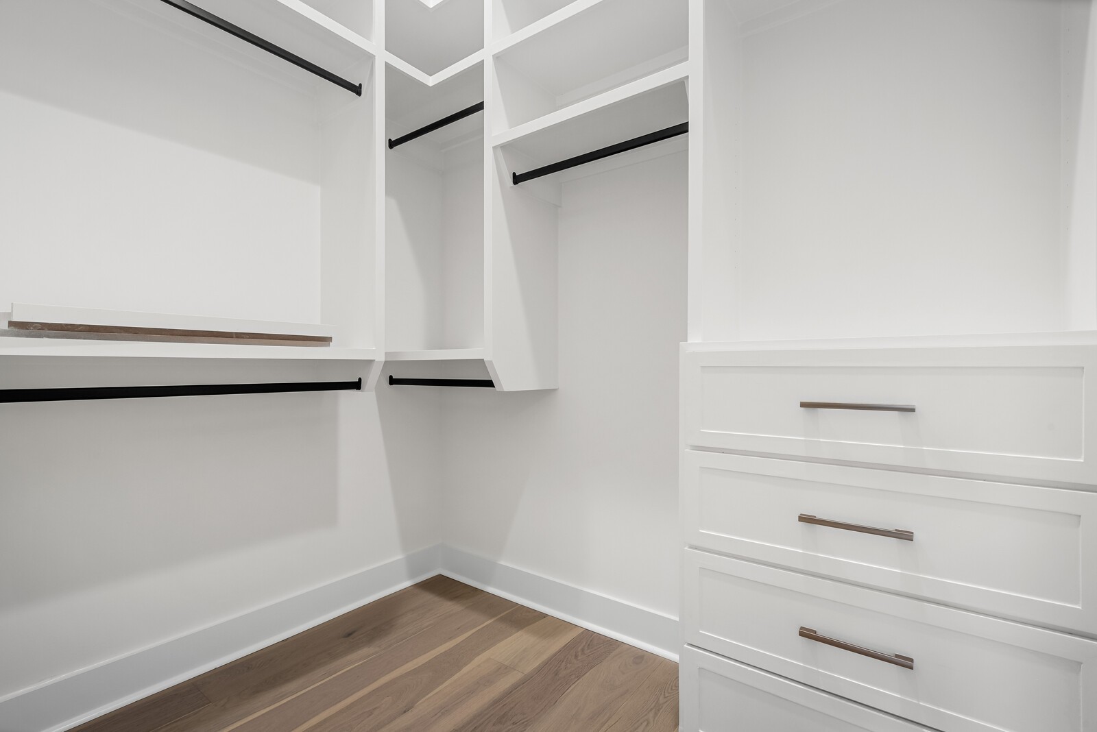 6104 Cowden Avenue, Unit A Nashville, TN 37209 - Photo 27 of 40 a view of walk in closet with empty racks