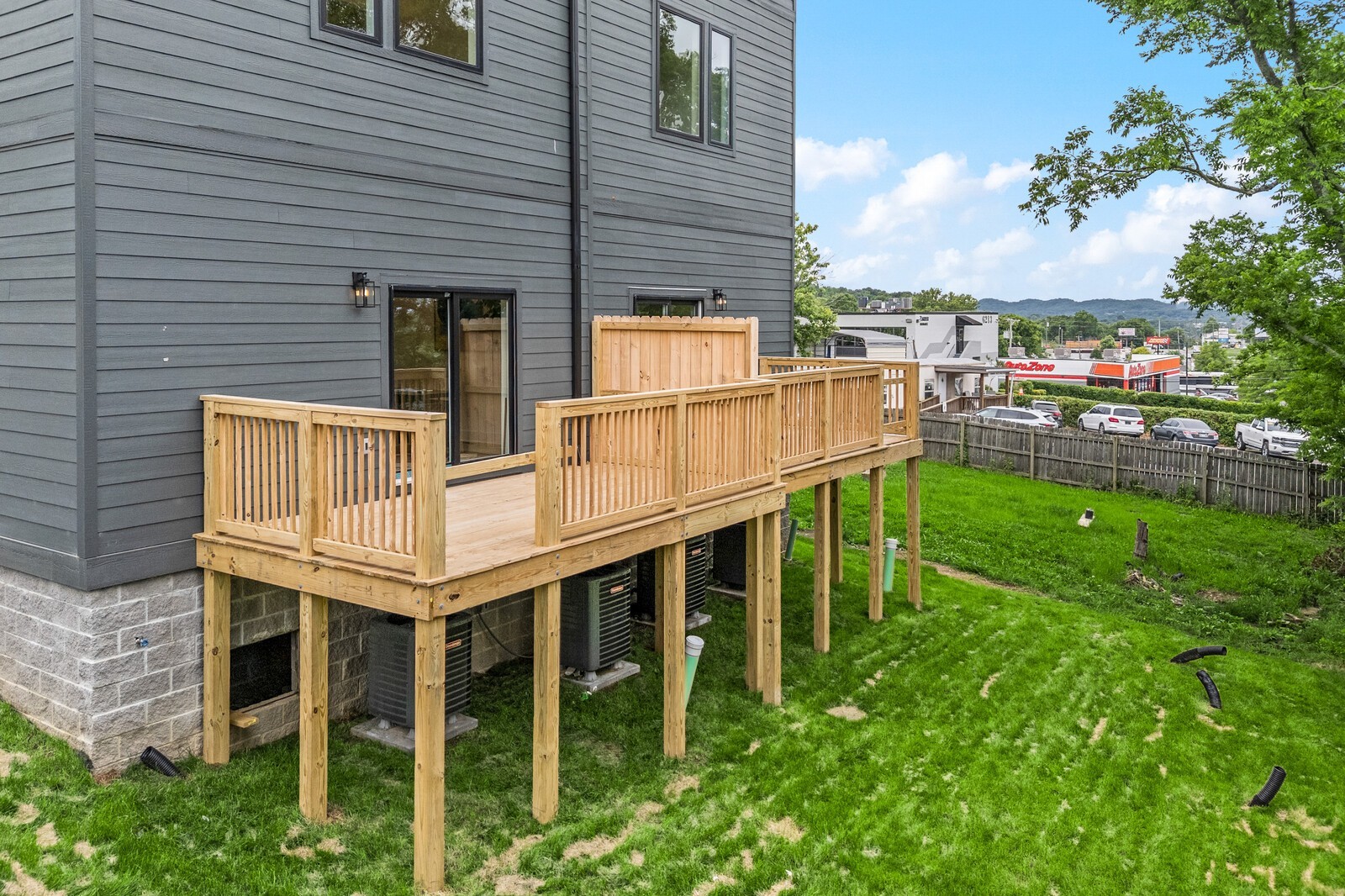 6104 Cowden Avenue, Unit A Nashville, TN 37209 - Photo 38 of 40 a view of a chairs and table in the patio