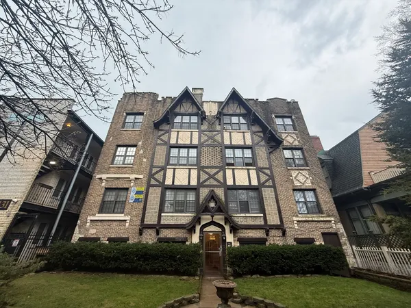 $1,200 | 1135 West Lunt Avenue, Unit 106, Chicago, IL 60626