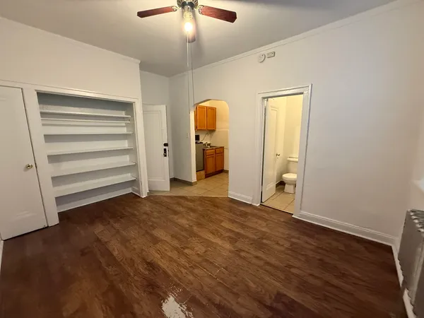 $1,200 | 1135 West Lunt Avenue, Unit 106, Chicago, IL 60626