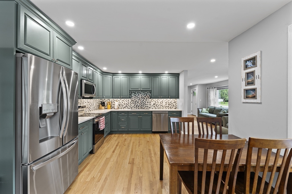 15 Flanders Road Westborough, MA 01581 - Photo 14 of 30 Gallery Image 14