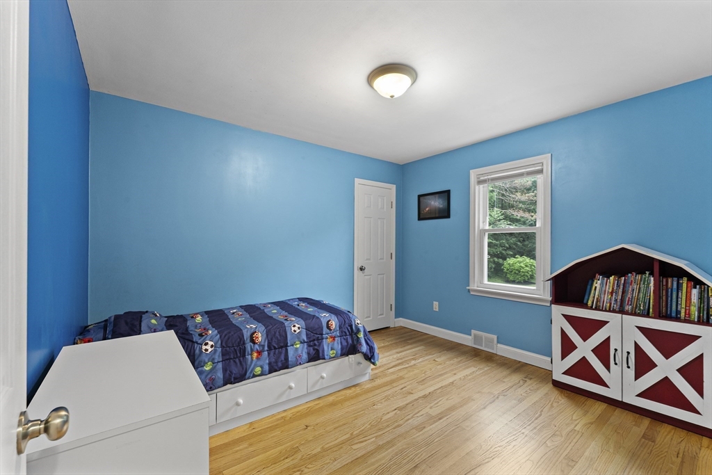 15 Flanders Road Westborough, MA 01581 - Photo 20 of 30 Gallery Image 20