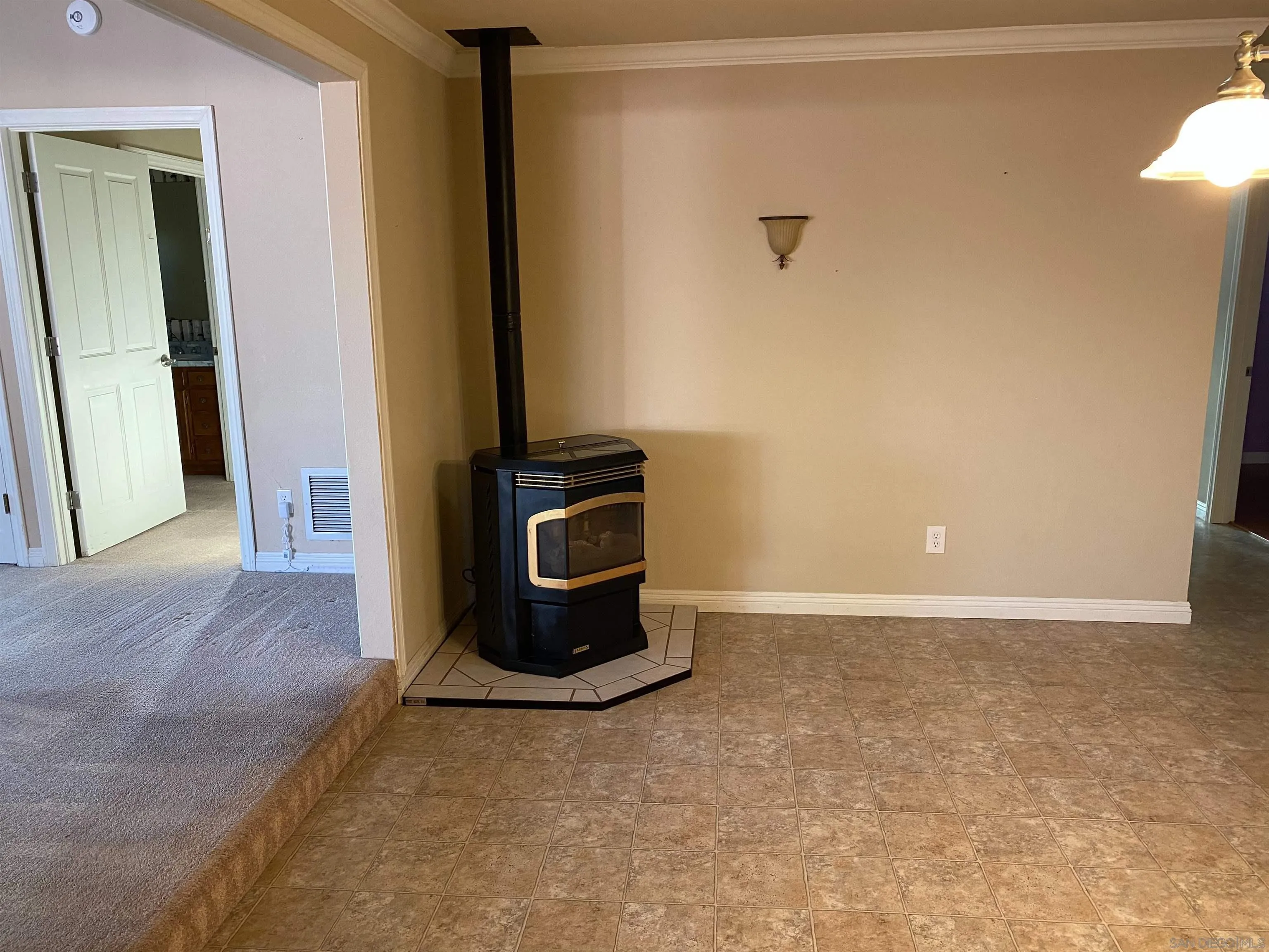 9501 Abbeyfield Road Santee, CA 92071 - Photo 6 of 11 Gallery Image 6