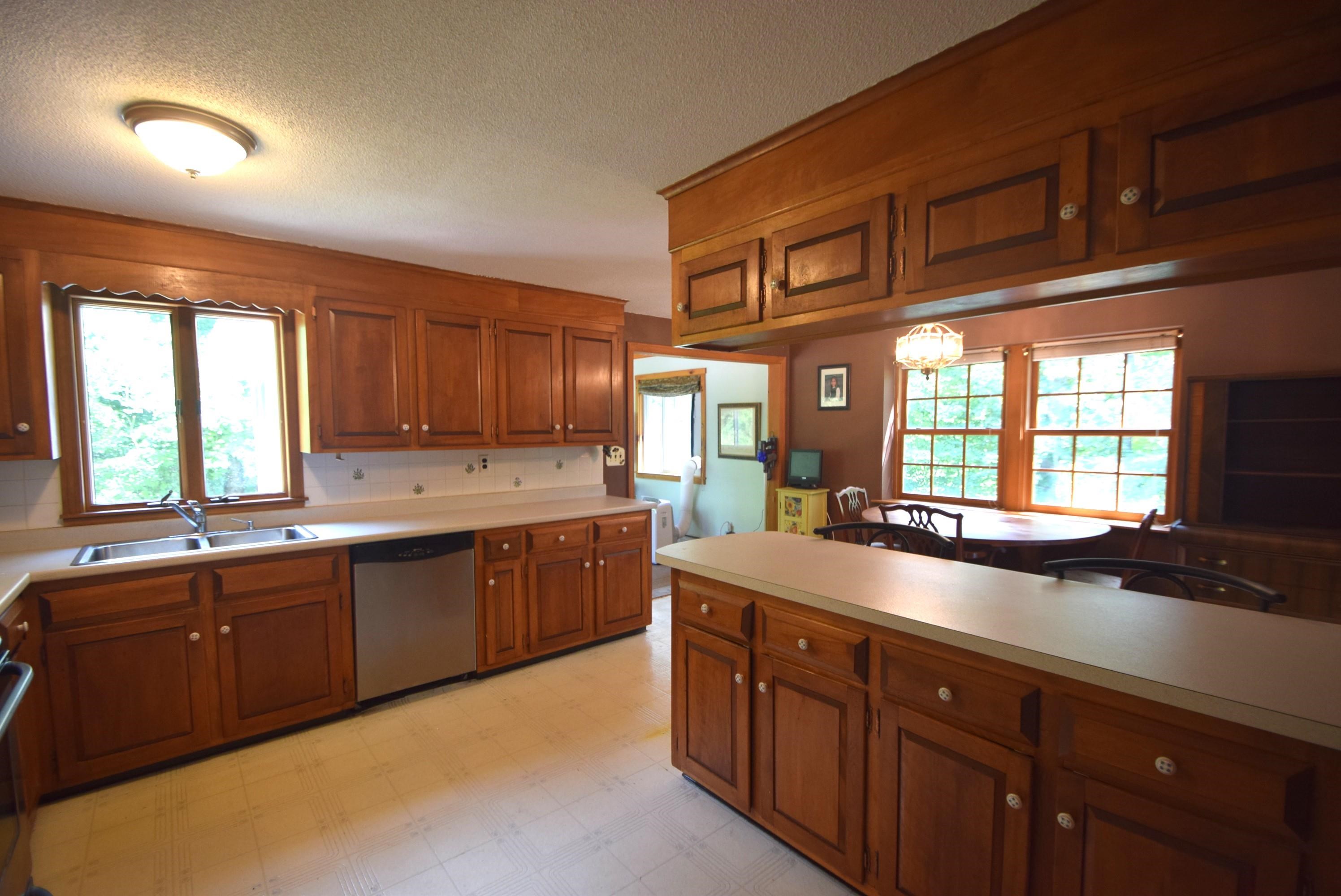 1 David Road Windham, NH 03087 - Photo 9 of 36