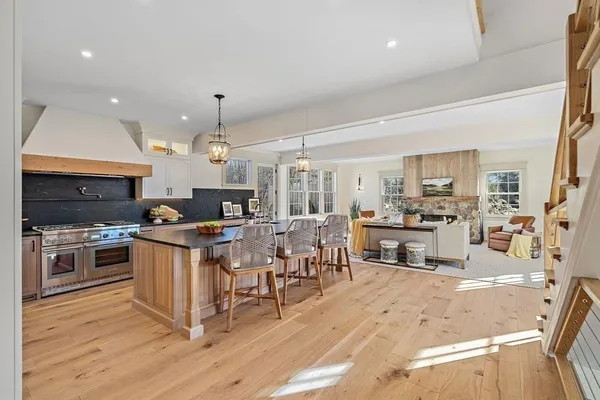 $2,995,000 | 16 Hatch Farm Lane, Concord, MA 01742