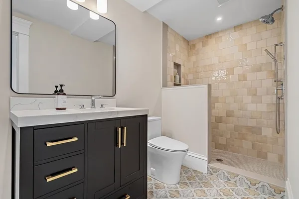 $2,995,000 | 16 Hatch Farm Lane, Concord, MA 01742