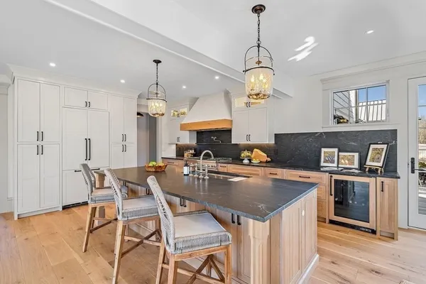 $2,995,000 | 16 Hatch Farm Lane, Concord, MA 01742