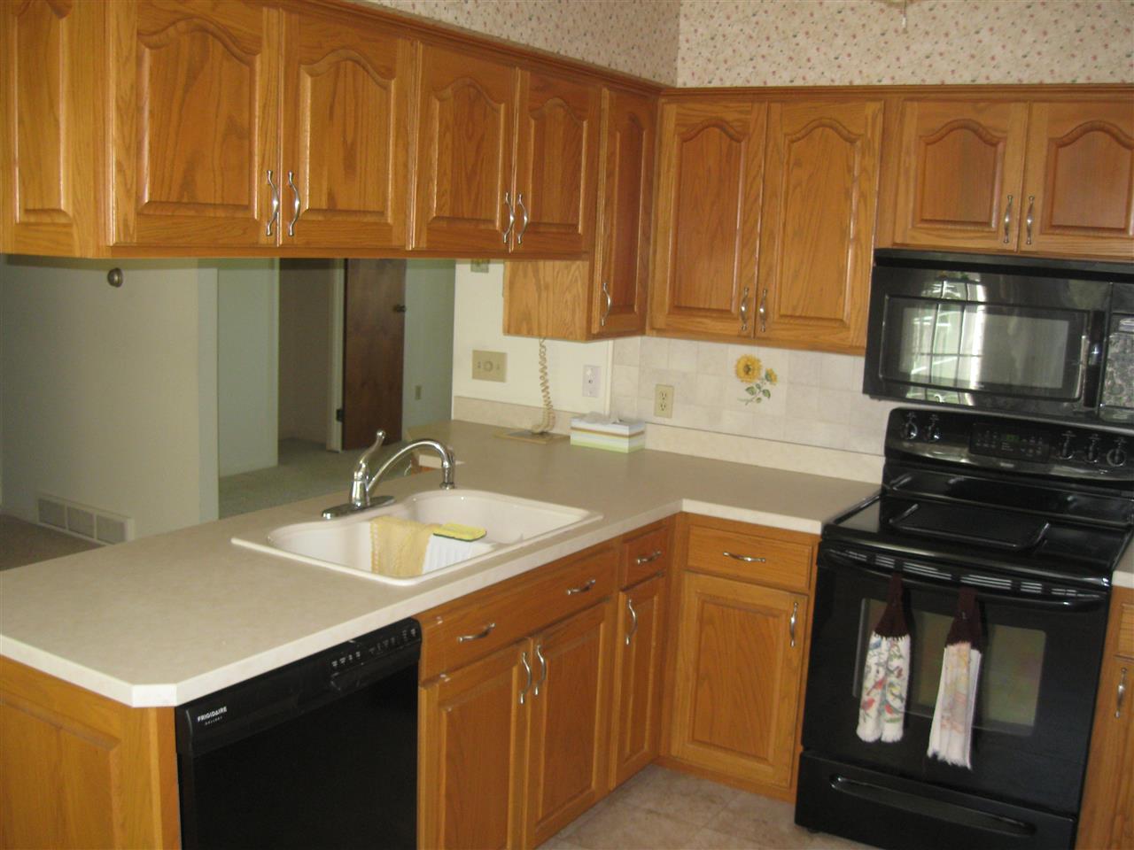 845 Raymond Road Owosso, MI 48867 - Photo 4 of 19 50010501-3.JPG