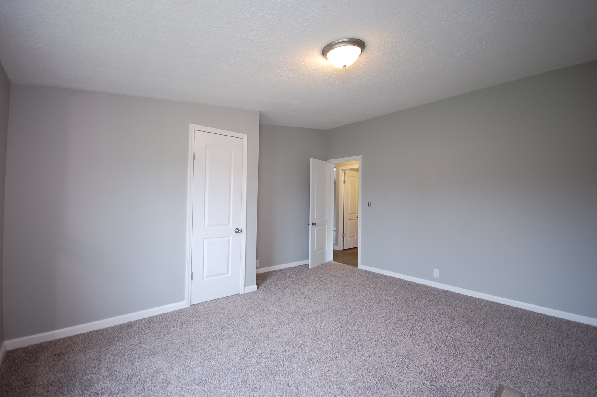 11135 Trentman Road Fort Wayne, IN 46816 - Photo 19 of 27