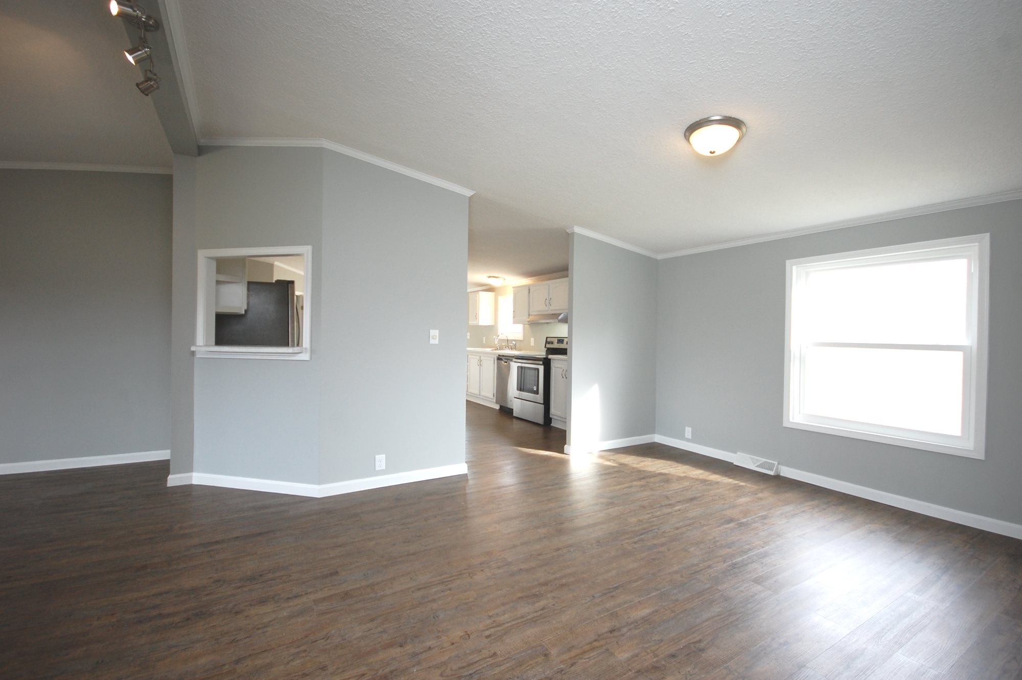 11135 Trentman Road Fort Wayne, IN 46816 - Photo 5 of 27