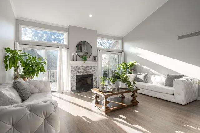 $365,000 | 16852 Coral Lane, Unit 158, Macomb, MI 48042