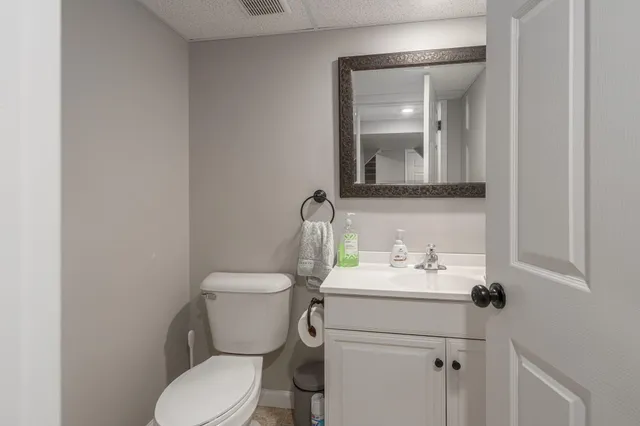 $365,000 | 16852 Coral Lane, Unit 158, Macomb, MI 48042