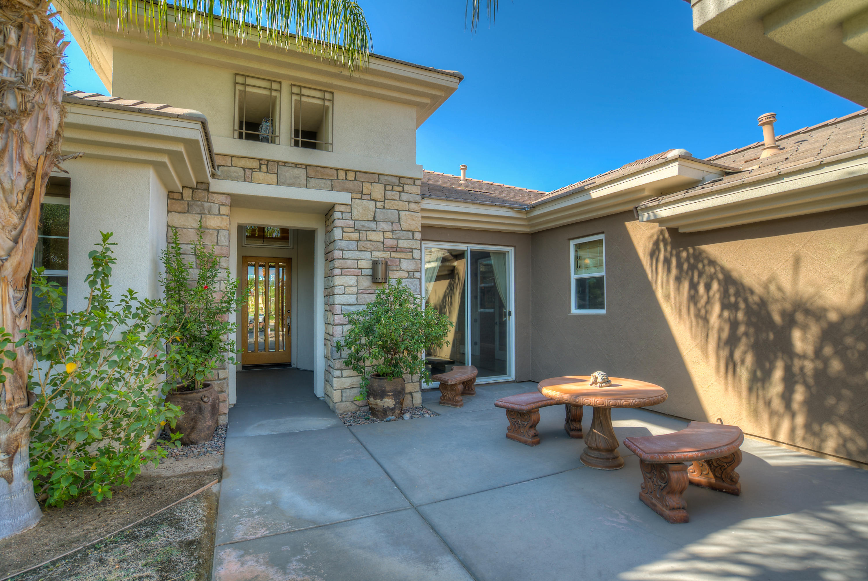 2 Vía Solana Rancho Mirage, CA 92270 - Photo 4 of 43 Photo-30