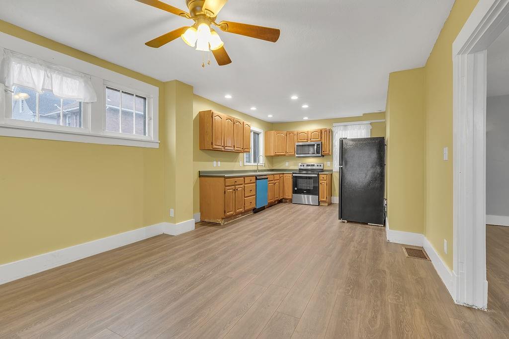 194 Clay Street Rochester, PA 15074 - Photo 9 of 29