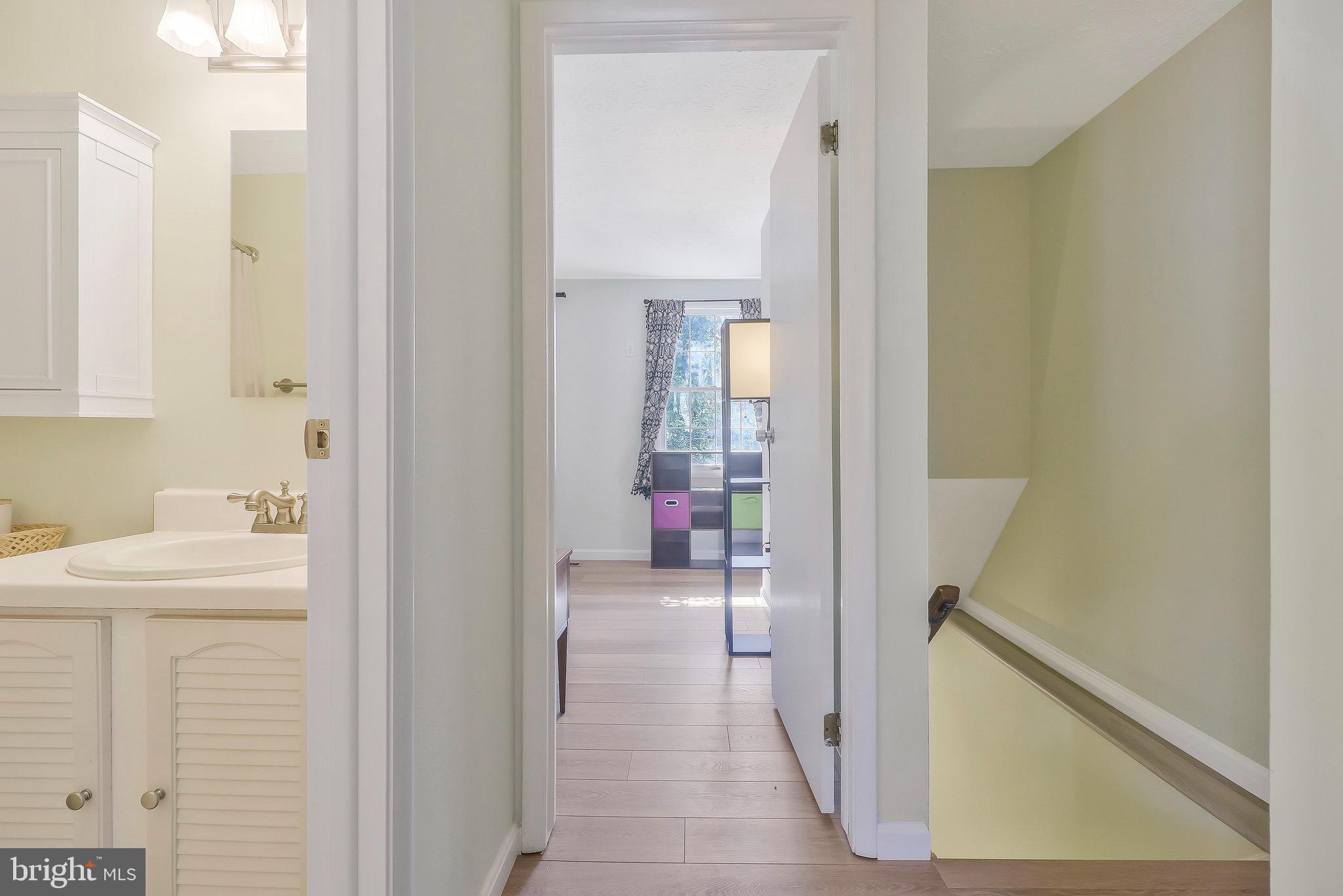 17 Willow Spring Court Germantown, MD 20874 - Photo 9 of 20 Bedroom Level Hallway