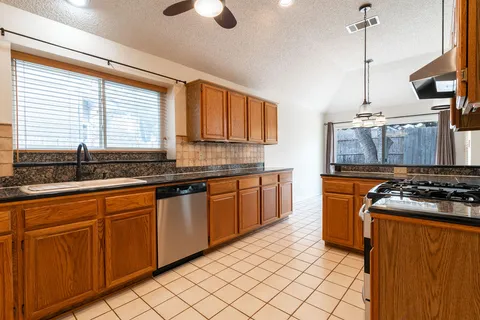 $485,000 | 1012 Parrot Trail, Round Rock, TX 78681