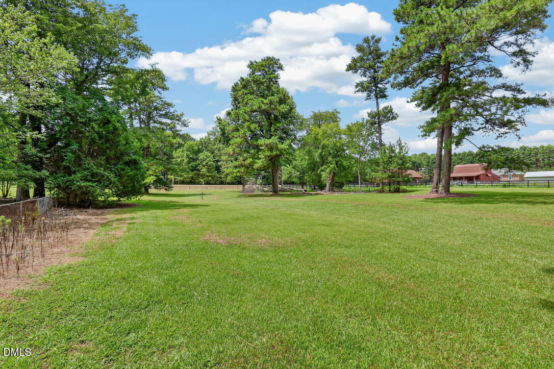 5101 Olde South Road Raleigh, NC 27606 - Photo 7 of 18 448D144E-1838-4DC5-8284-4607CDCCEB01_1_1