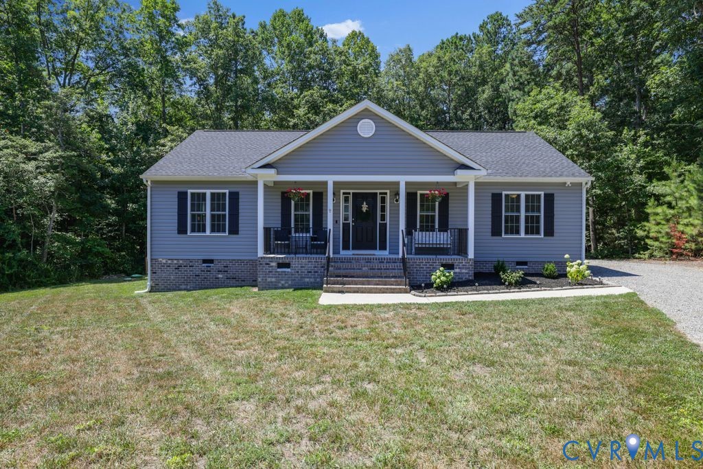 222 Oak Ridge Court Aylett, VA 23009 - Photo 1 of 35 Ranch-style residence featuring light gray siding