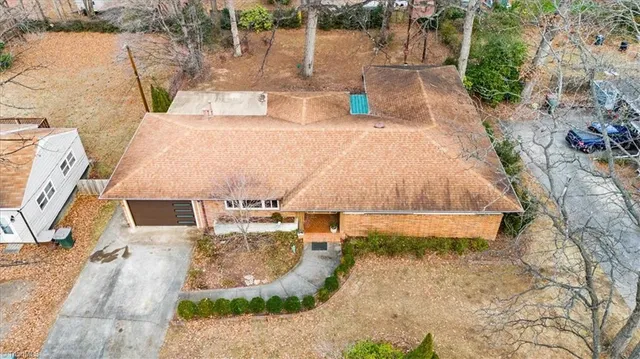 $350,000 | 2216 West Cone Boulevard, Greensboro, NC 27408