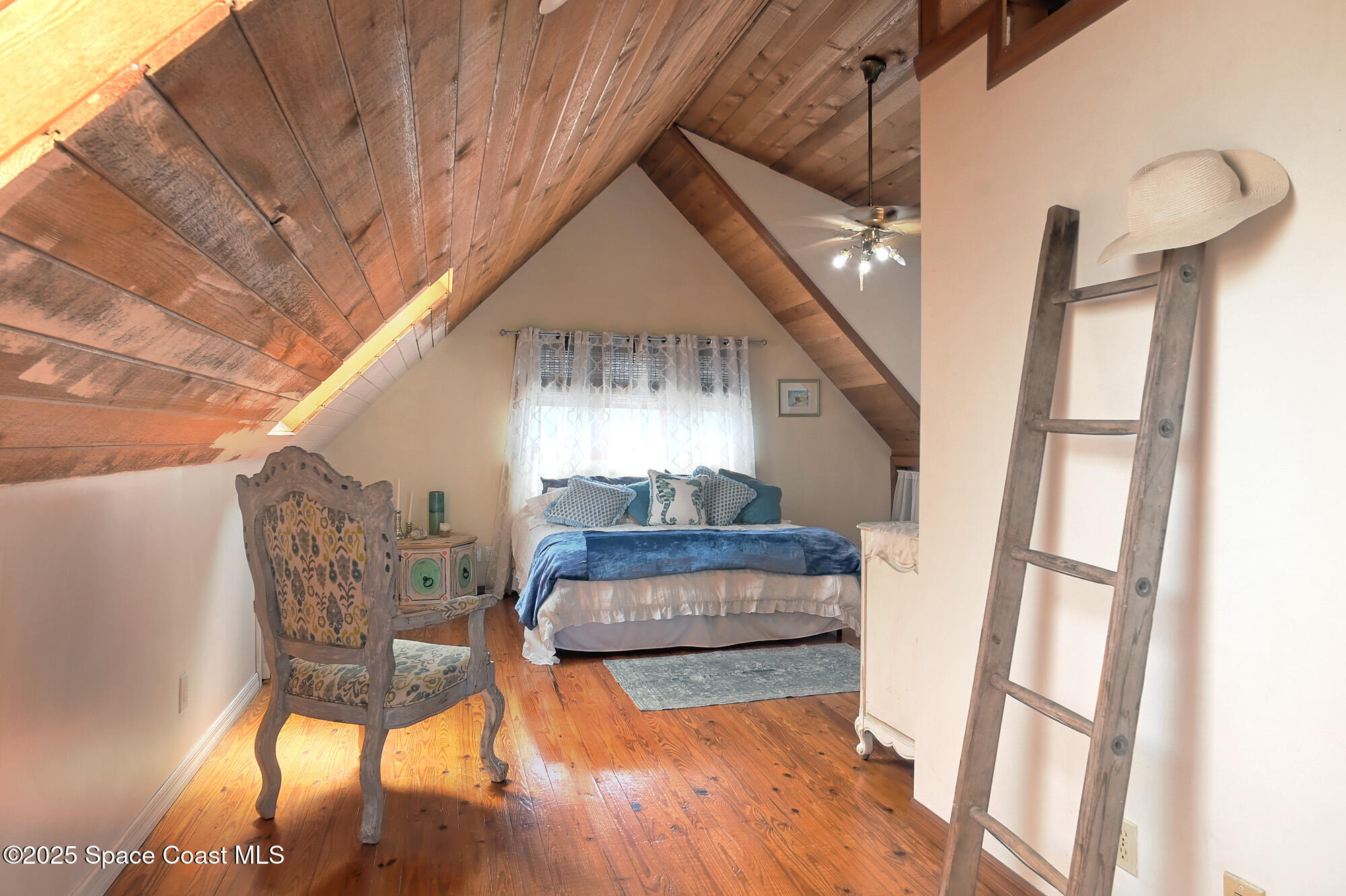 5875 Riverside Drive Melbourne Beach, FL 32951 - Photo 15 of 41 Primary Bedroom