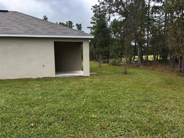 a view of outdoor space