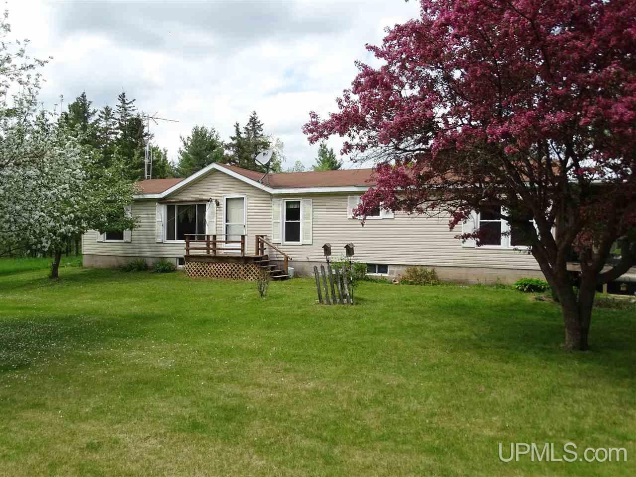 W3496 County Line Road, Unit 42 Vulcan, MI 49892 - Photo 4 of 22
