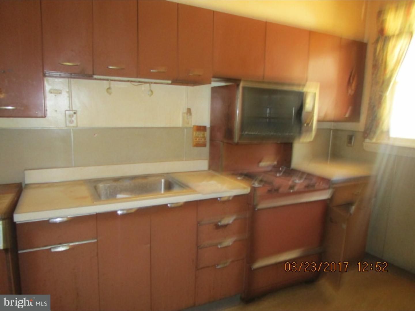 845 Atwood Road Philadelphia, PA 19151 - Photo 4 of 10 Gallery Image 4