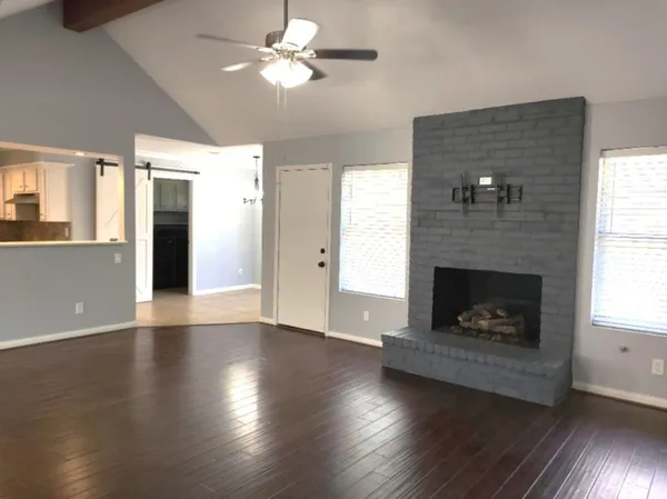 $2,300 | 16306 Congo Lane, Jersey Village, TX 77040