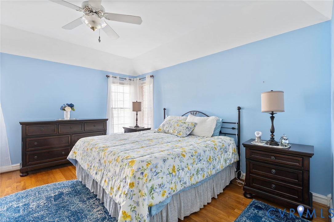 300 Lighthouse Pointe Hopewell, VA 23860 - Photo 10 of 19 a bedroom with bed and a night stand