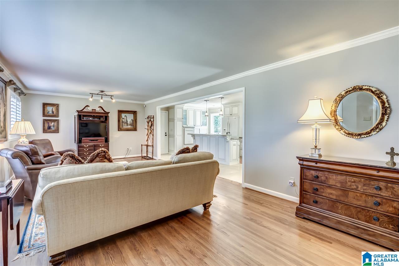 1833 Indian Hill Road Birmingham, AL 35216 - Photo 4 of 31