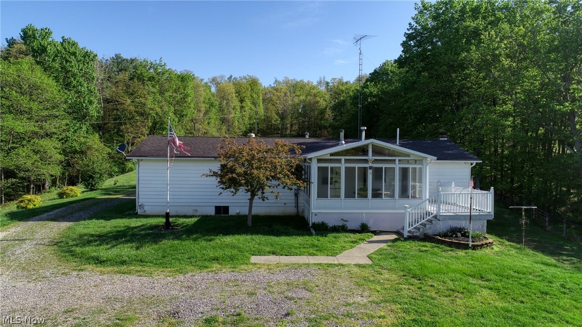 7312 Bowie Road Cambridge, OH 43725 - Photo 3 of 45