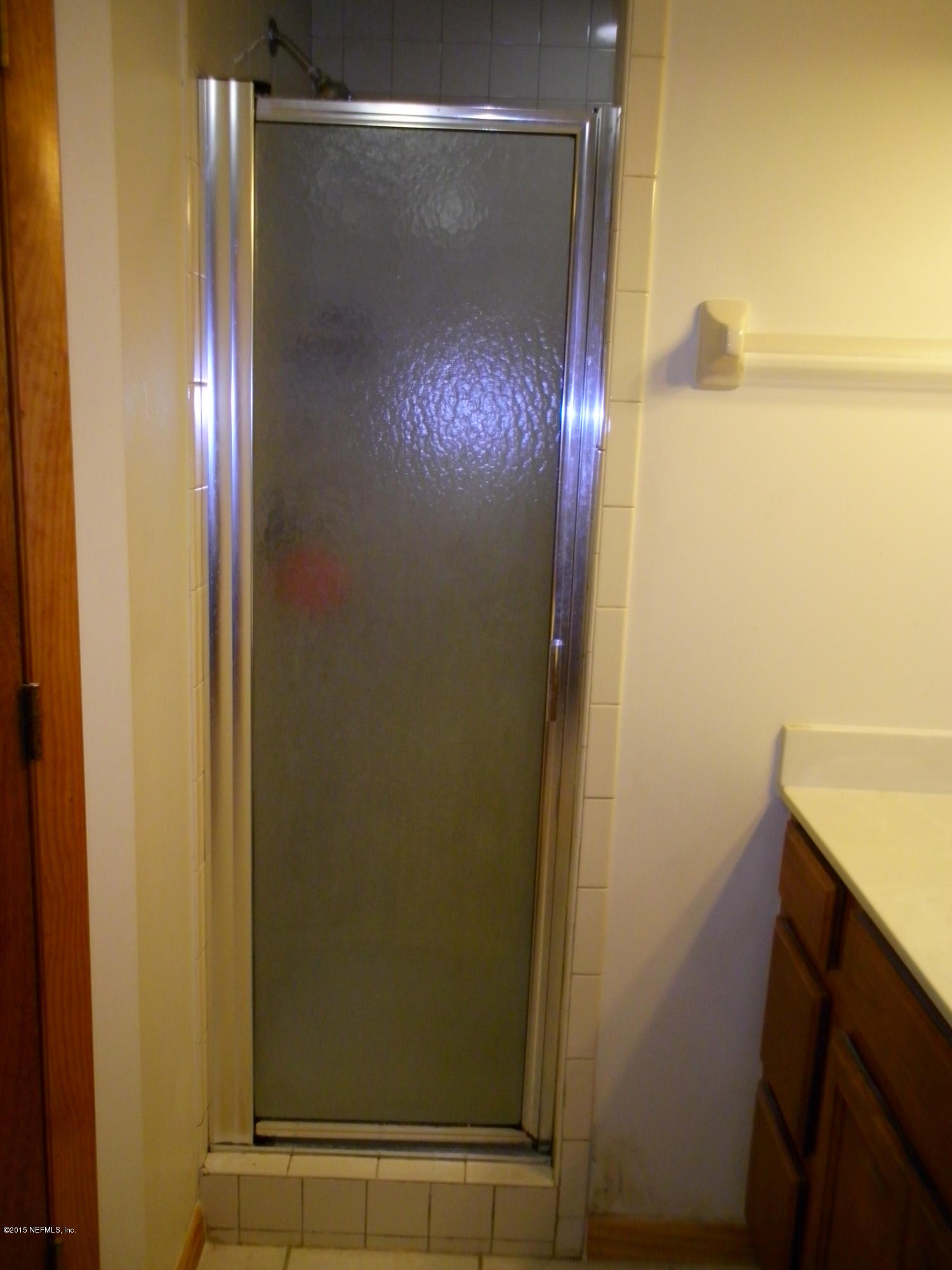 5781 Lauramore Road Macclenny, FL 32063 - Photo 12 of 27 Separate shower