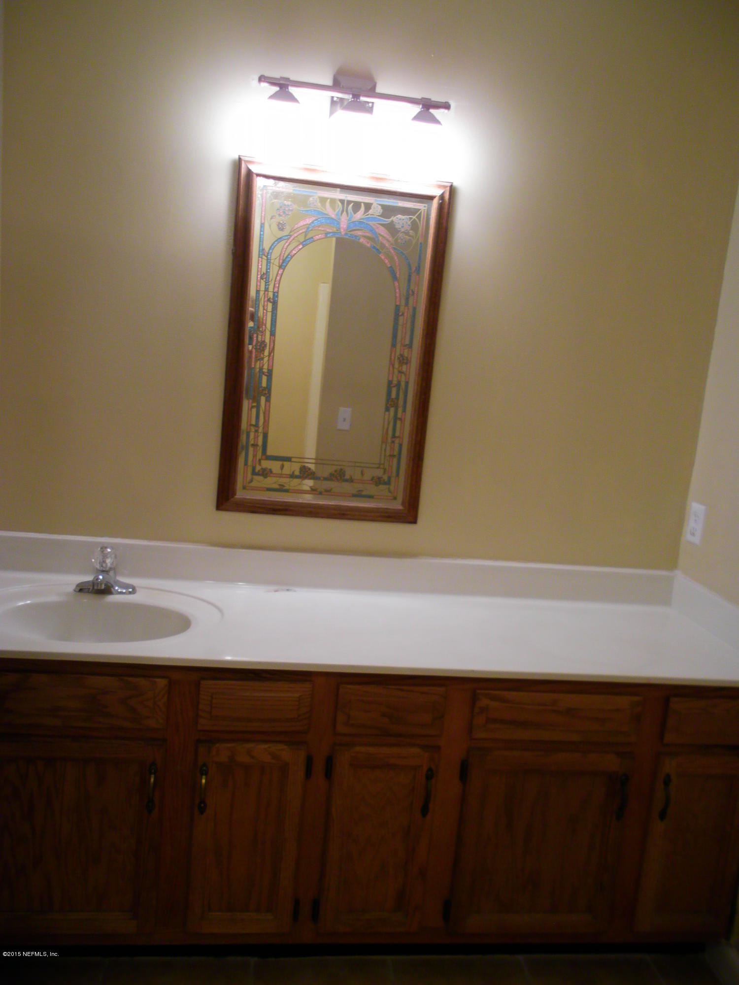 5781 Lauramore Road Macclenny, FL 32063 - Photo 17 of 27 2nd Roomy Master Bath