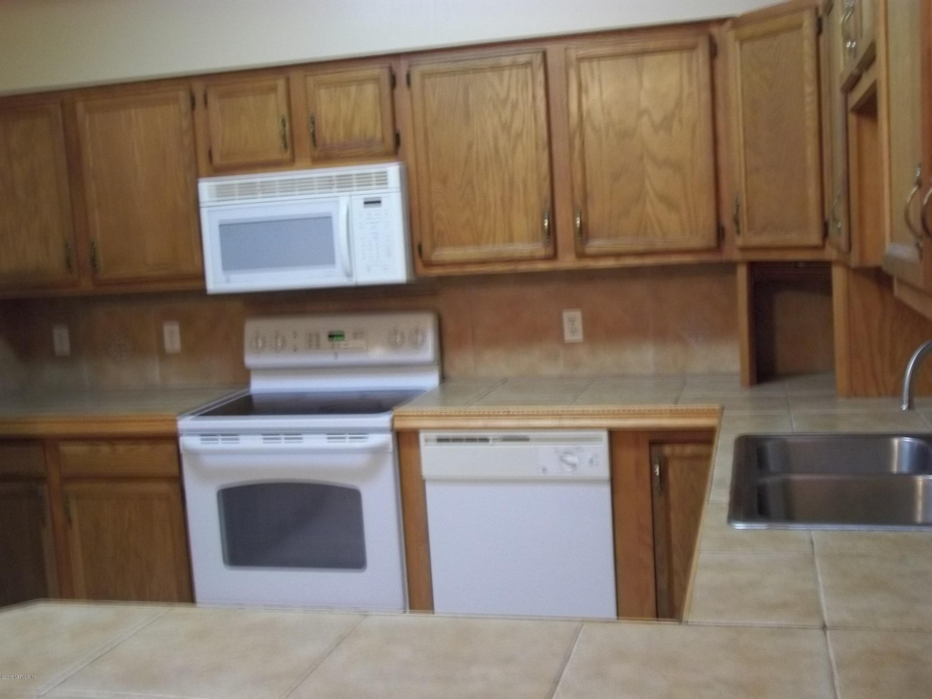 5781 Lauramore Road Macclenny, FL 32063 - Photo 22 of 27 Loads of cabinets