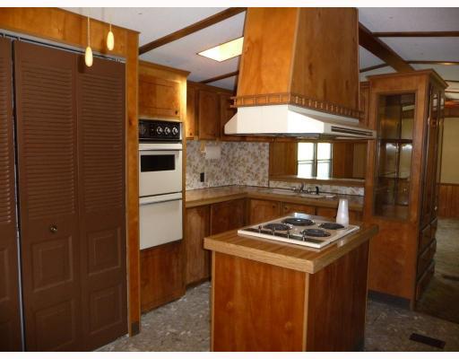 335 Sugar Run Road Waynesburg, PA 15370 - Photo 5 of 8 Kitchen.