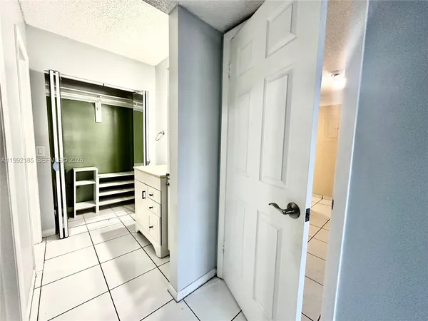 $2,350 | 5900 Southwest 127th Avenue, Unit 3113, Miami, FL 33183
