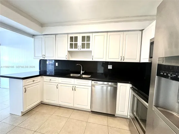 $2,350 | 5900 Southwest 127th Avenue, Unit 3113, Miami, FL 33183