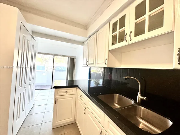 $2,350 | 5900 Southwest 127th Avenue, Unit 3113, Miami, FL 33183
