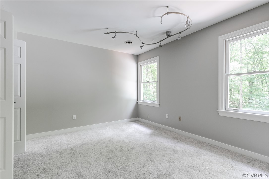 1136 Spirea Road North Chesterfield, VA 23236 - Photo 23 of 40 Gallery Image 23