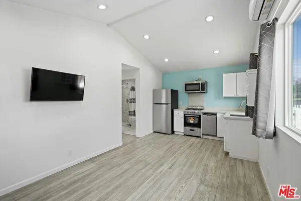 $1,850 | 6723 Sheltondale Avenue, West Hills, CA 91307