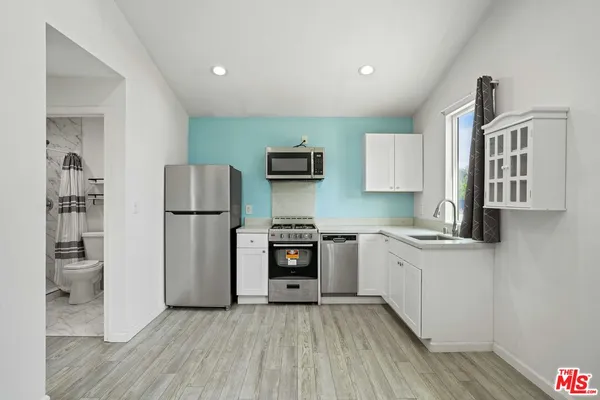 $1,850 | 6723 Sheltondale Avenue, West Hills, CA 91307