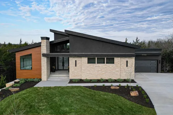 $2,100,000 | 11532 South Hollis Lane, Olathe, KS 66061