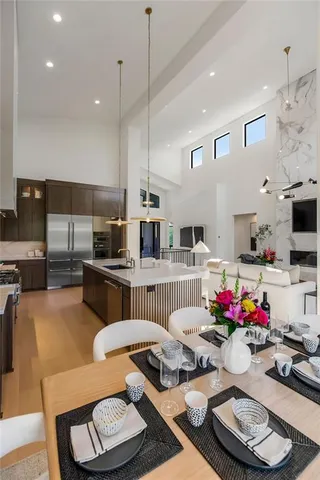 $2,100,000 | 11532 South Hollis Lane, Olathe, KS 66061