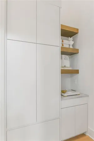 $2,100,000 | 11532 South Hollis Lane, Olathe, KS 66061