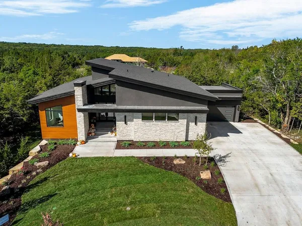 $2,100,000 | 11532 South Hollis Lane, Olathe, KS 66061
