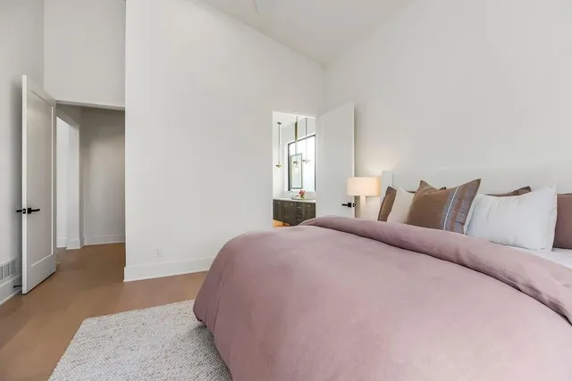 $2,100,000 | 11532 South Hollis Lane, Olathe, KS 66061